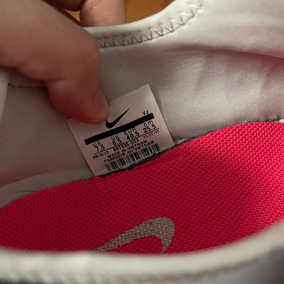 NIKE Huarache - Picture 5 of 5